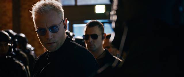 New The Matrix Resurrections Images Continue to Tease the Sci-Fi Action ...