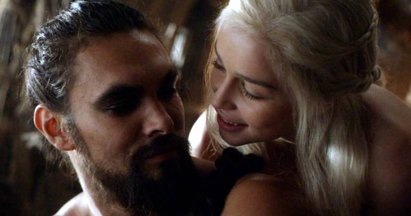 Emilia Clarke and Jason Momoa in Game of Thrones