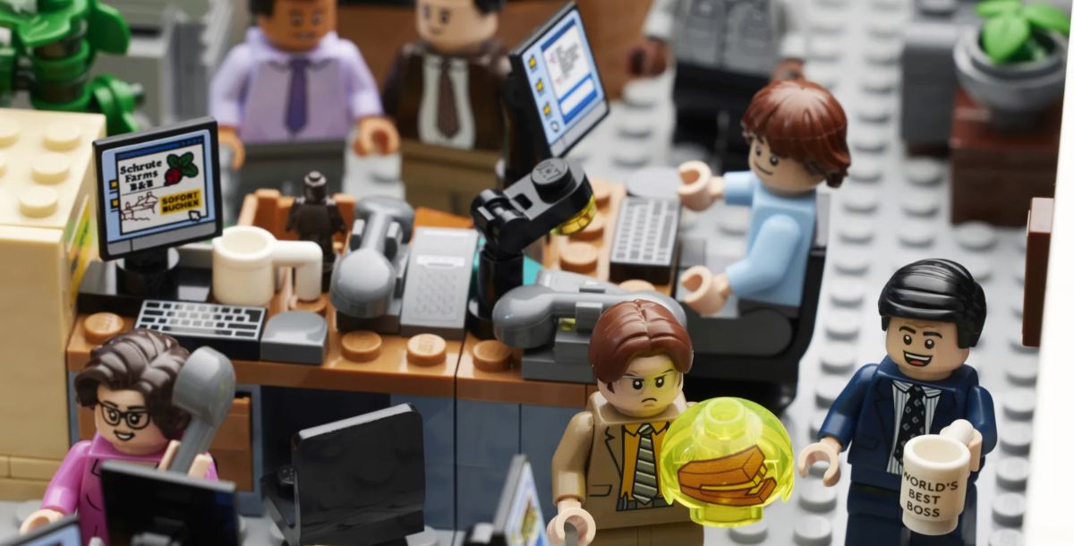 Michael Scott Dunder Mifflin Lego Set Michael Scott Lego The Office 2020 Dunder Mifflin Trades Paper For Bricks  As Lego Reveals The