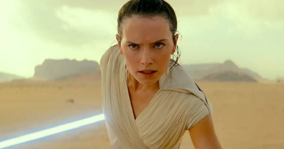 Daisy Ridley Weighs in on Controversial Rey Palpatine Reveal