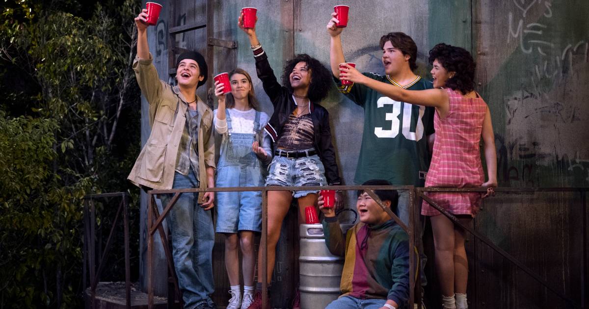 How That 90s Show Learned to Be a Fun Comfort Watch from That 70s Show