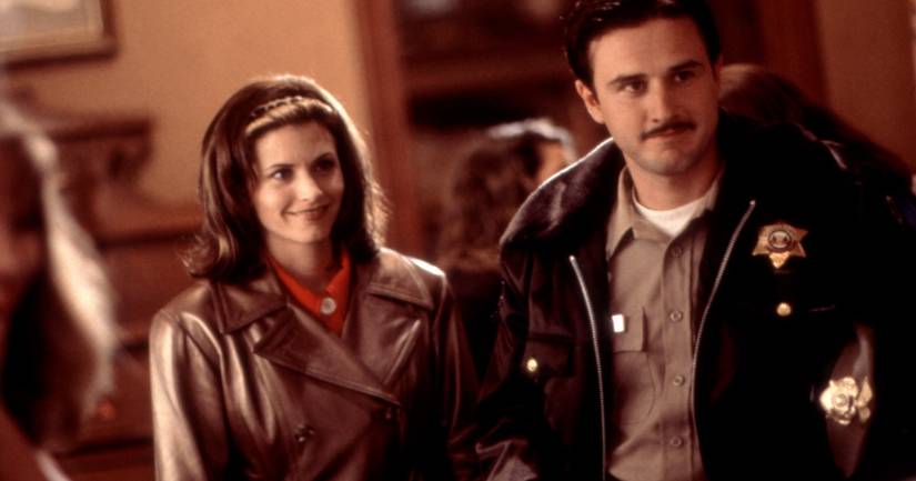10 Movies With Romantic Subplots That Make Them So Much Better