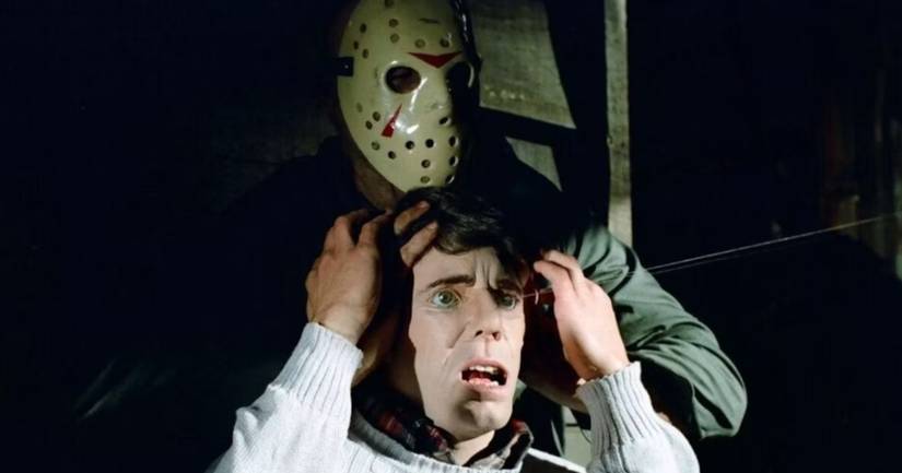 10 Tips for Surviving a Horror Movie