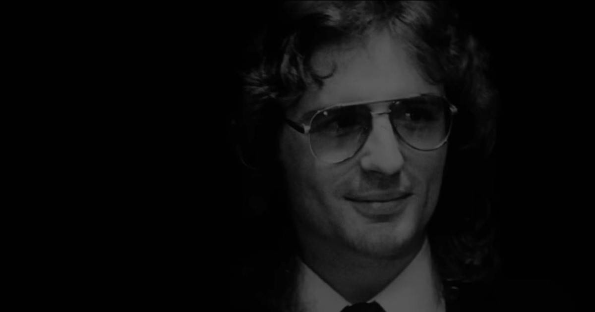 Waco: American Apocalypse Trailer Shows Footage of Violent Siege on ...