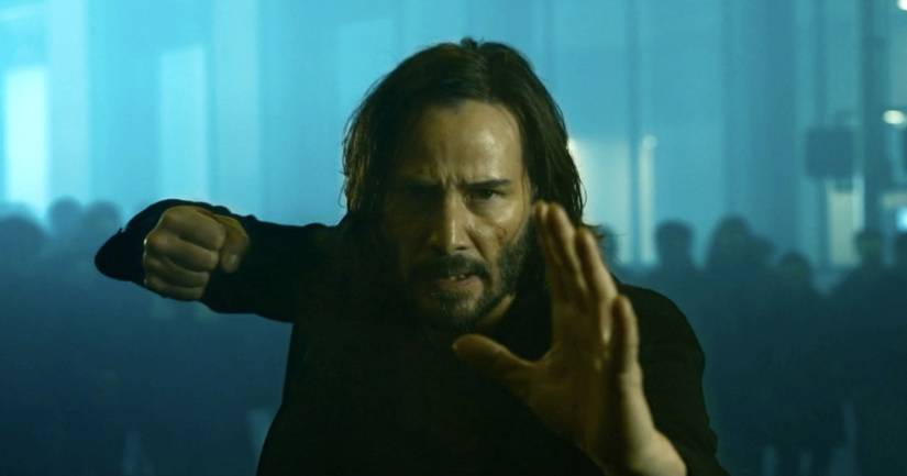 9 Behind-the-Scenes Stories About Keanu Reeves That Will Warm Your Heart
