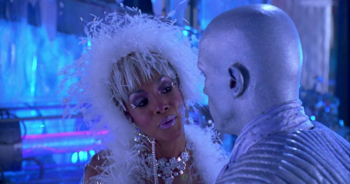 Vivica A. Fox Says Filming Batman & Robin Was 'Awesome,' Offers Theory ...