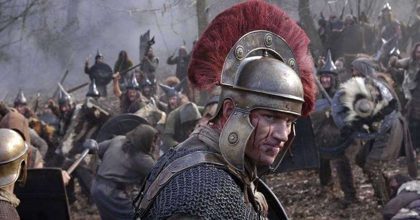 Kevin McKidd in a battle scene from the HBO drama, Rome (2005)