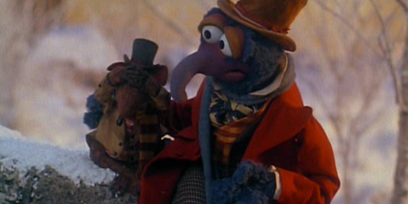 Rizzo and Gonzo sit on tree in The Muppet Christmas Carol (1992)