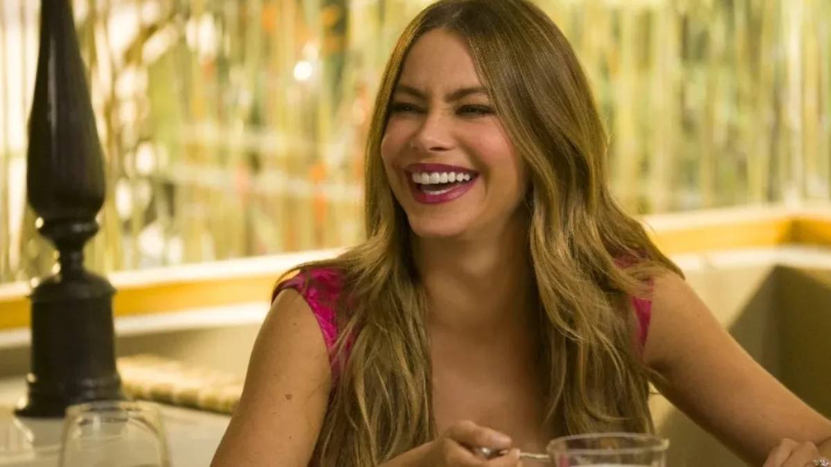 Sofia Vergara Hopes For Modern Family Reboot As She Playfully Teases Ed O Neill