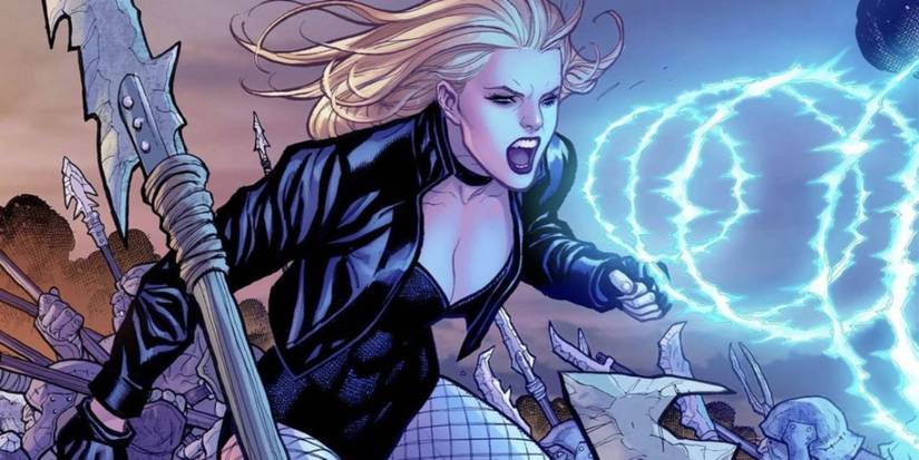 Black Canary Screaming at Orcs in Justice League