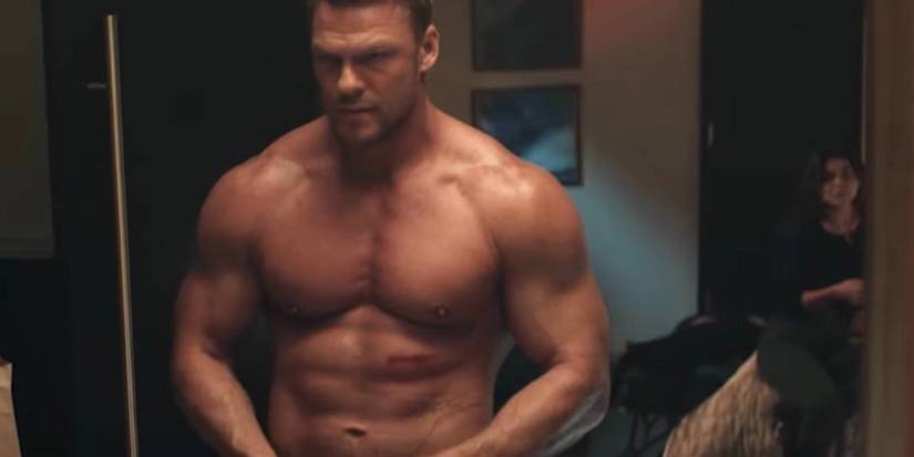 Reacher and Terminator Star Reveals Whether Alan Ritchson is Bigger ...