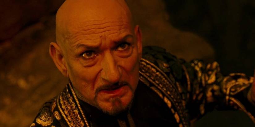 Ben Kingsley as Nizam looking distressed in Prince of Persia: The Sands of Time (2010)