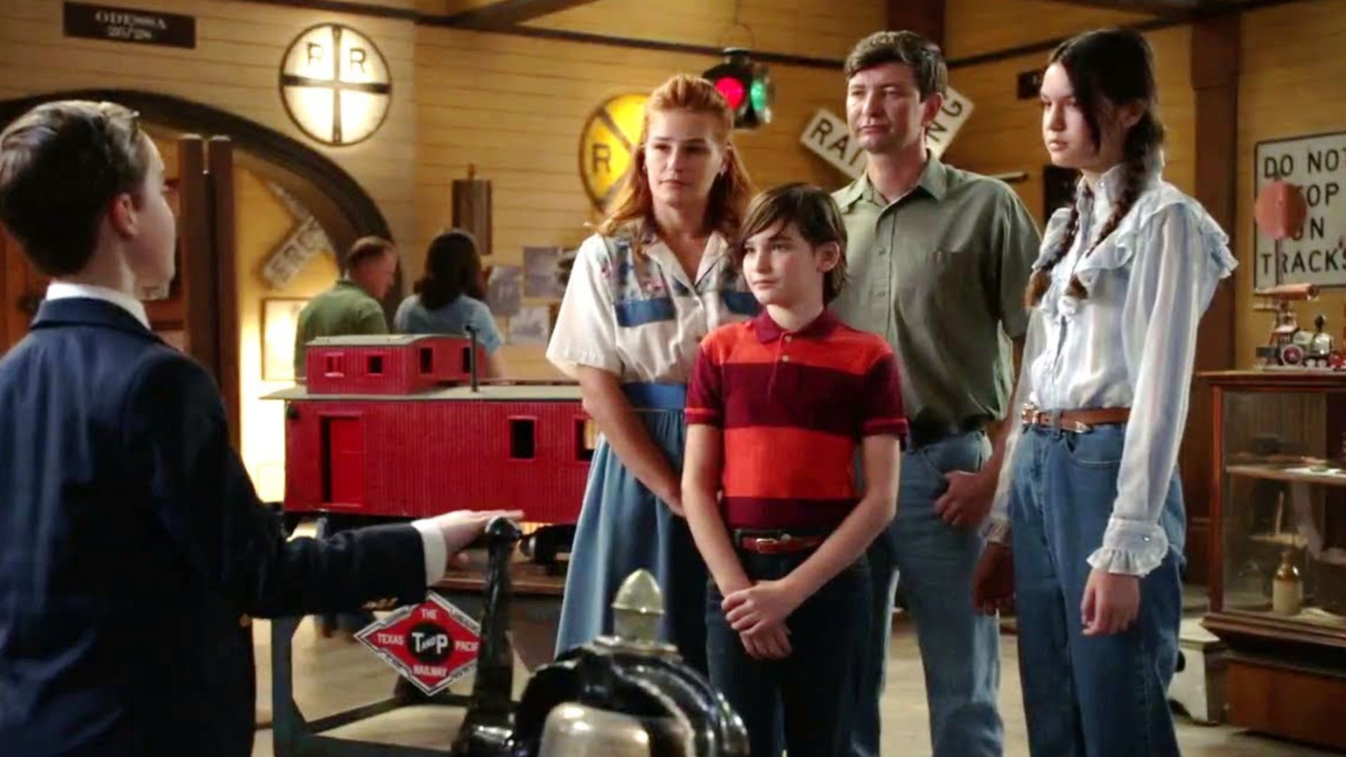 7 Ways Sheldon Cooper's Childhood Was Better Than He Remembers