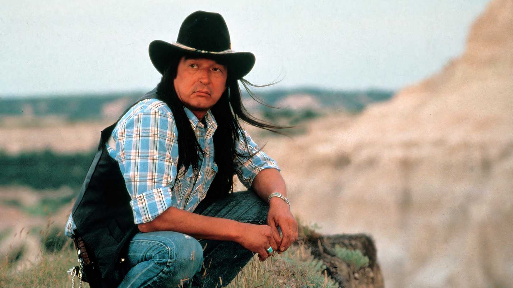 Graham Greene in Thunderheart by Michael Apted