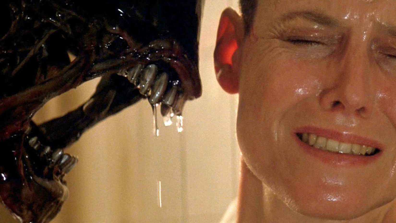 Ellen Ripley close to an alien mouth in Alien 3