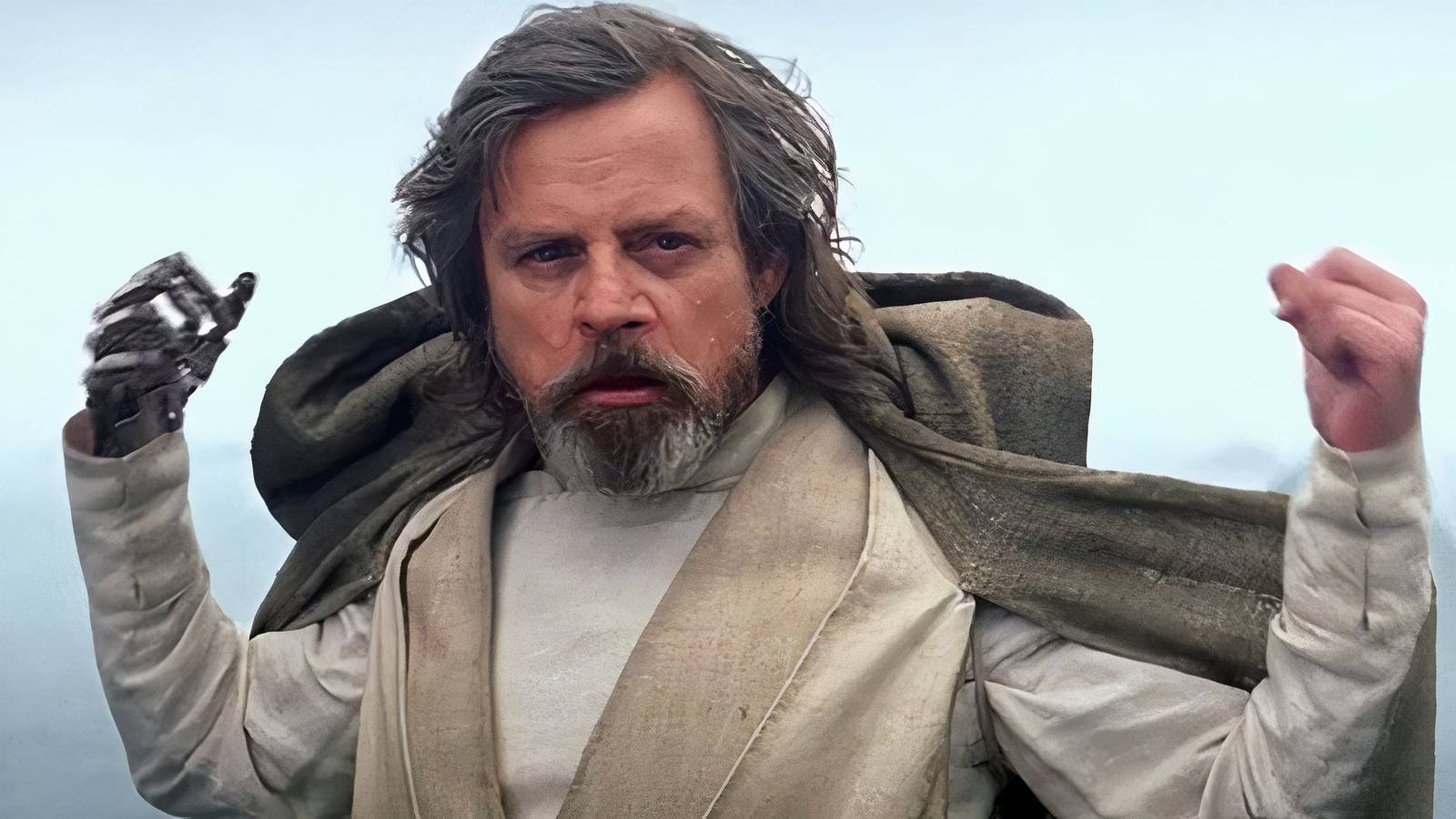 Star Wars' Mark Hamill Reveals the One Simple Reason He Returned as Luke  Skywalker in 'The Mandalorian'