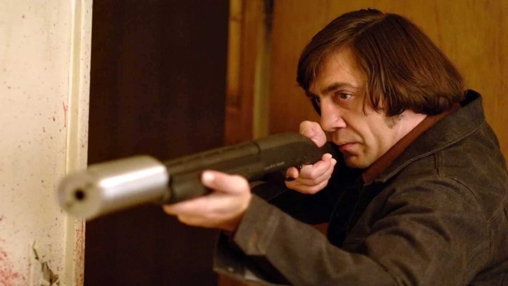 Chigurh points his pistol in no country for old men