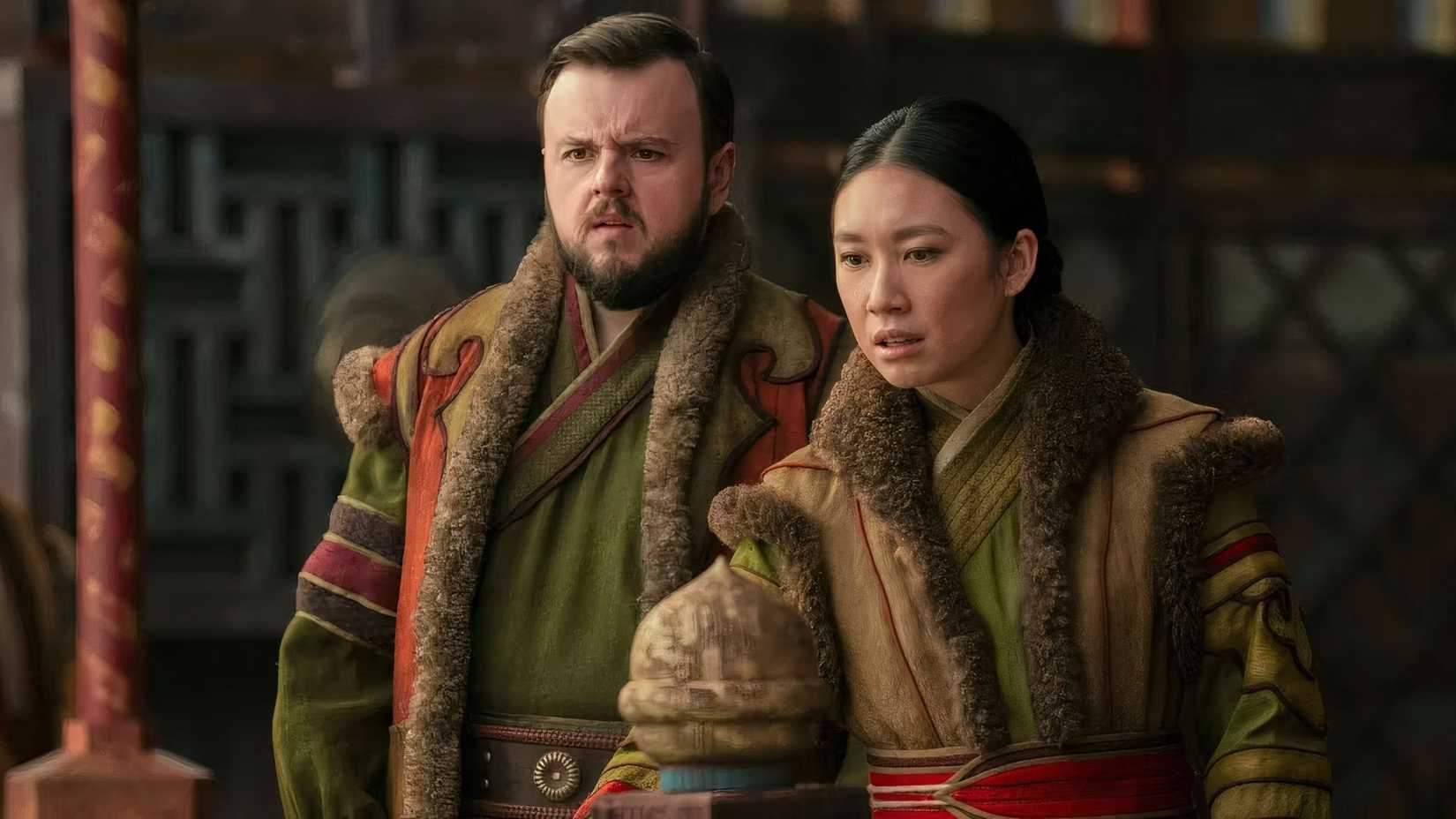 Jess Hong & John Bradley as Jin Cheng & Jack Rooney in 3 Body Problem