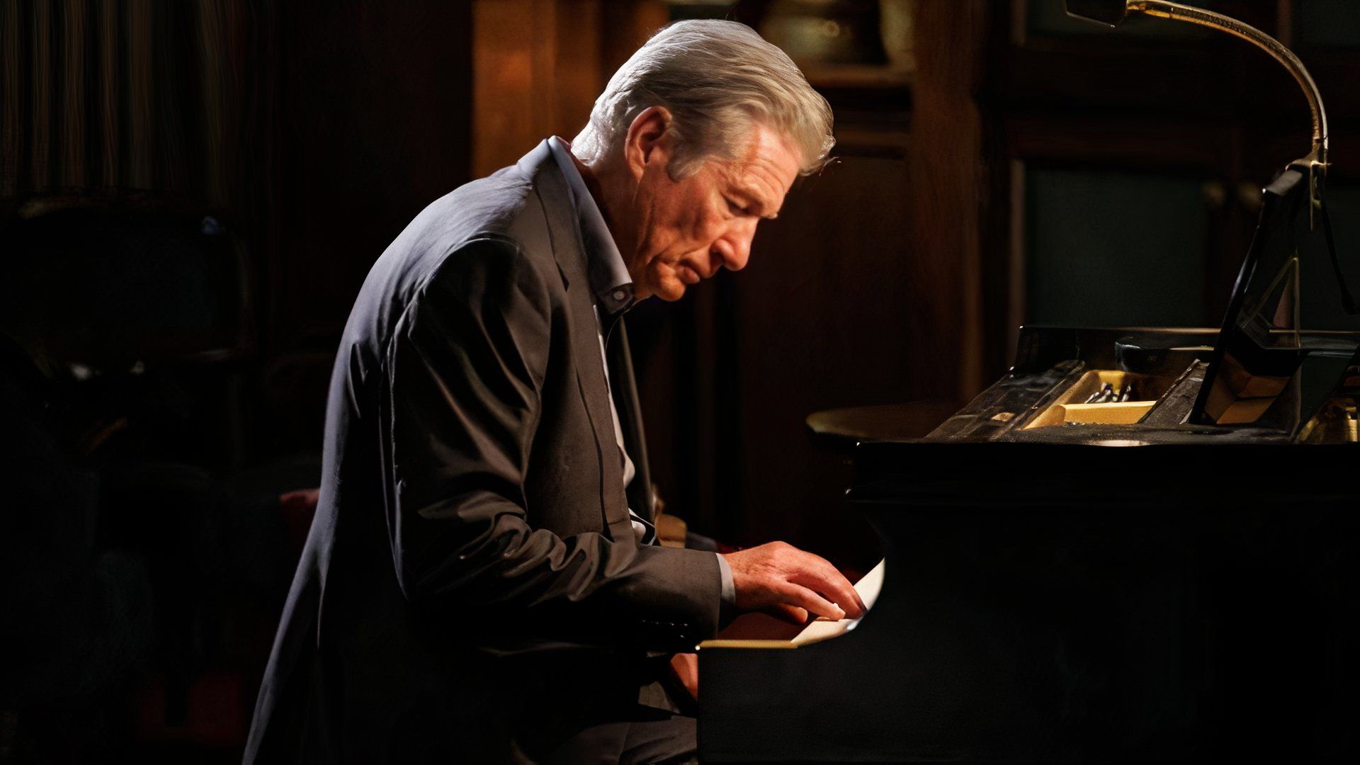 Quick context: does richard gere play piano?