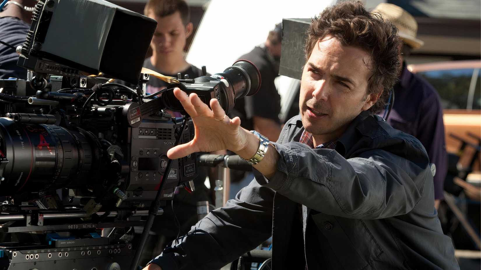 Shawn Levy directing on the set of Real Steel
