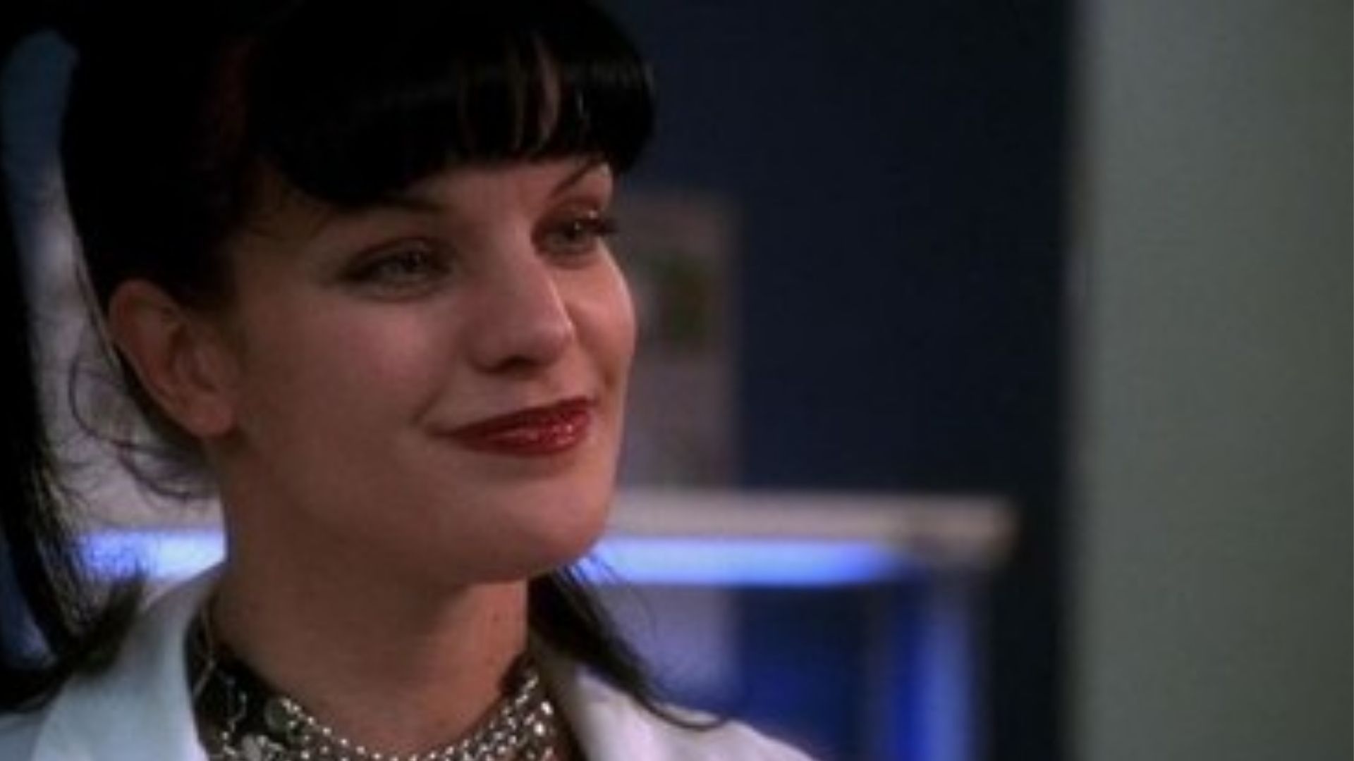 Pauley Perrette as Abby in "Twilight" Season 2, Episode 23 in NCIS