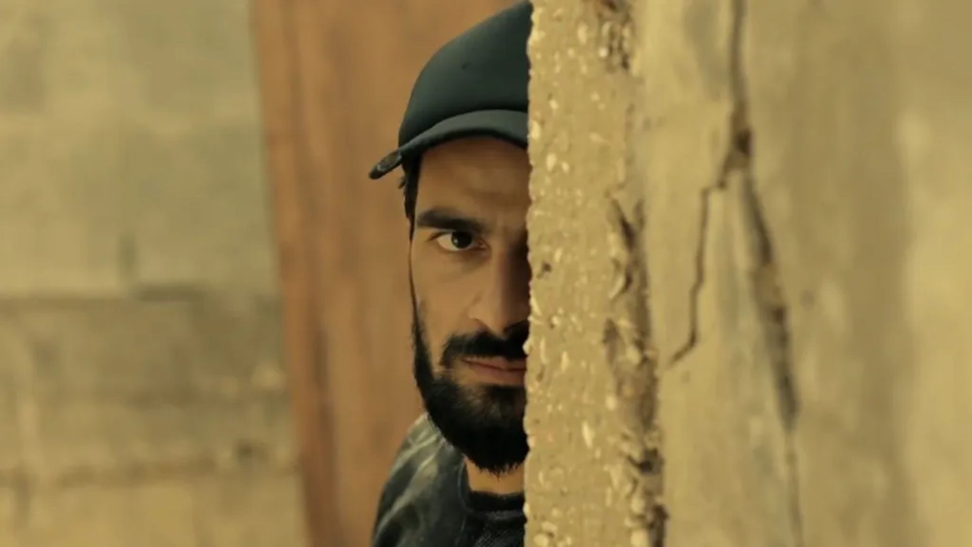 Netflix's New 10/10 Action Thriller Is Officially One of the Biggest ...