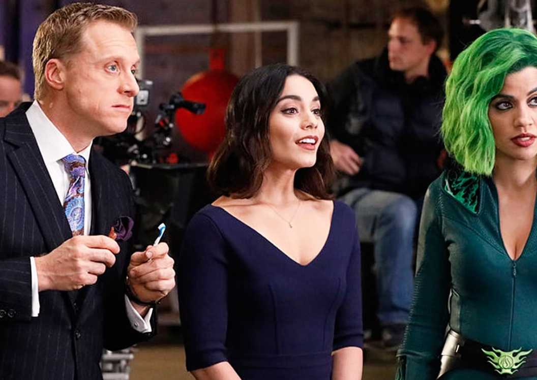 Asl Powerless Powerless Creators Reflect on the DC Sitcom's Cancellation