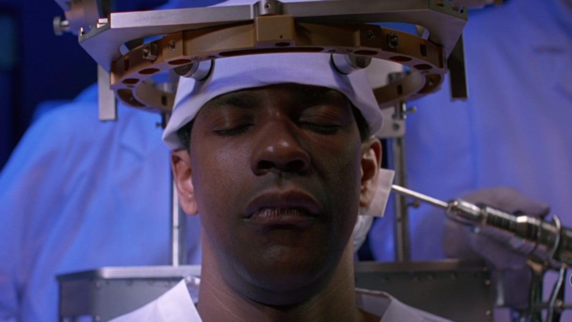 Denzel Washington in Virtuosity.