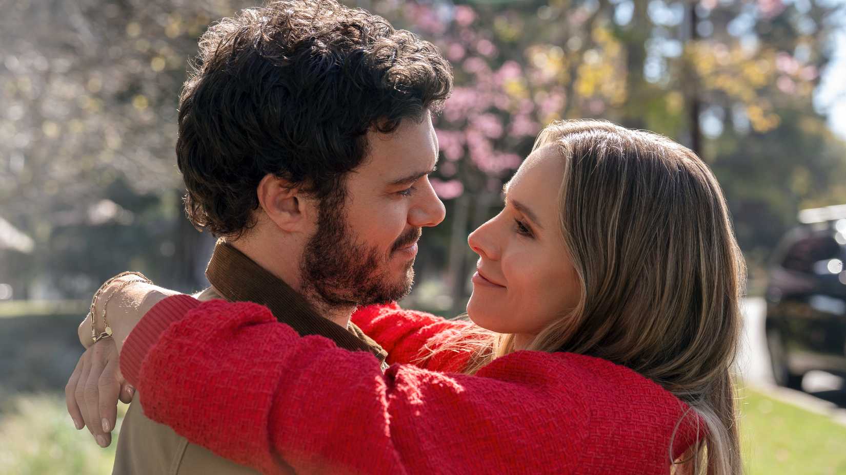 Adam Brody and Kristen Bell in Nobody Wants This