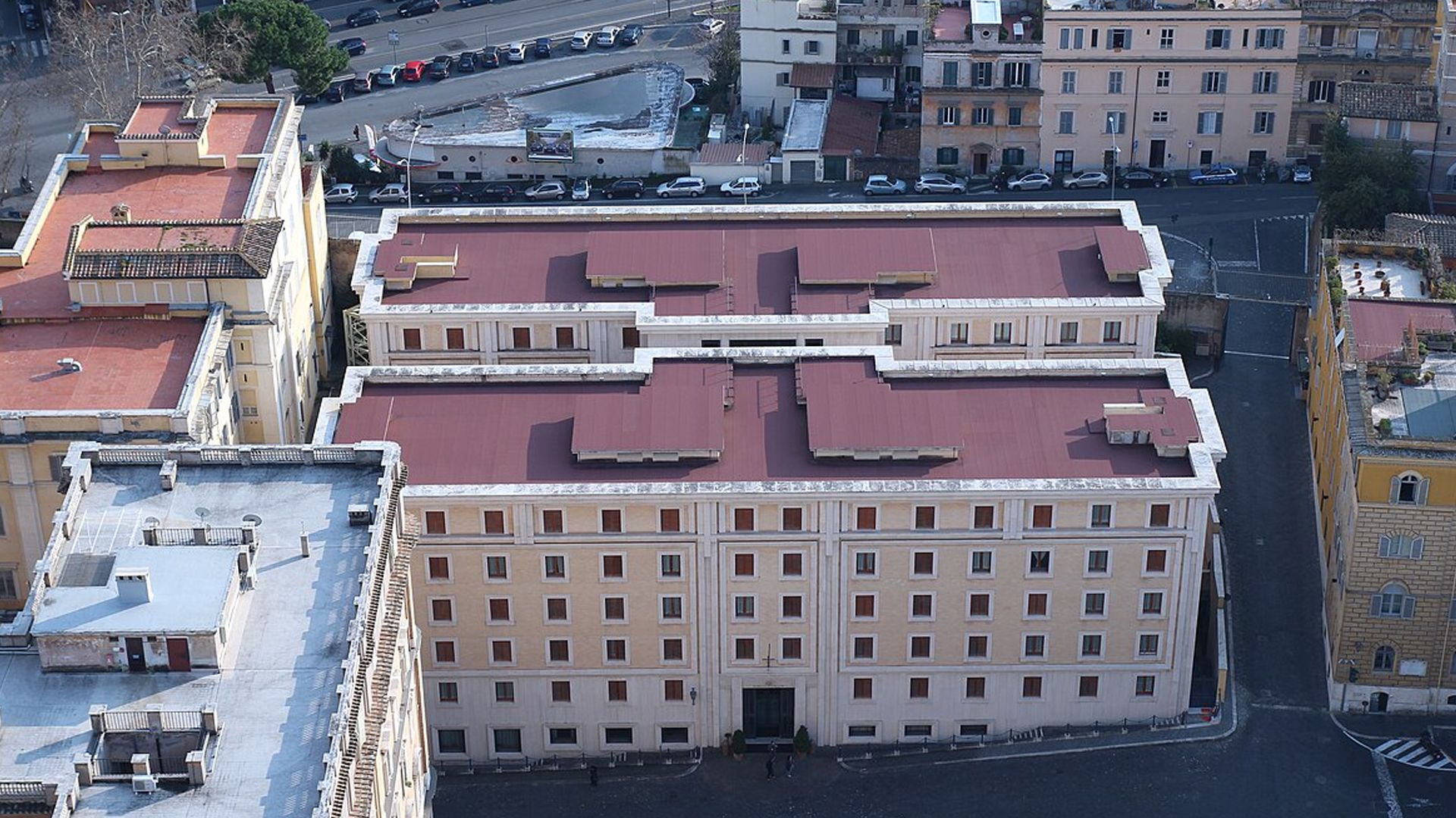 How Accurate Is 'Conclave's Depiction of the Papal Election Process?