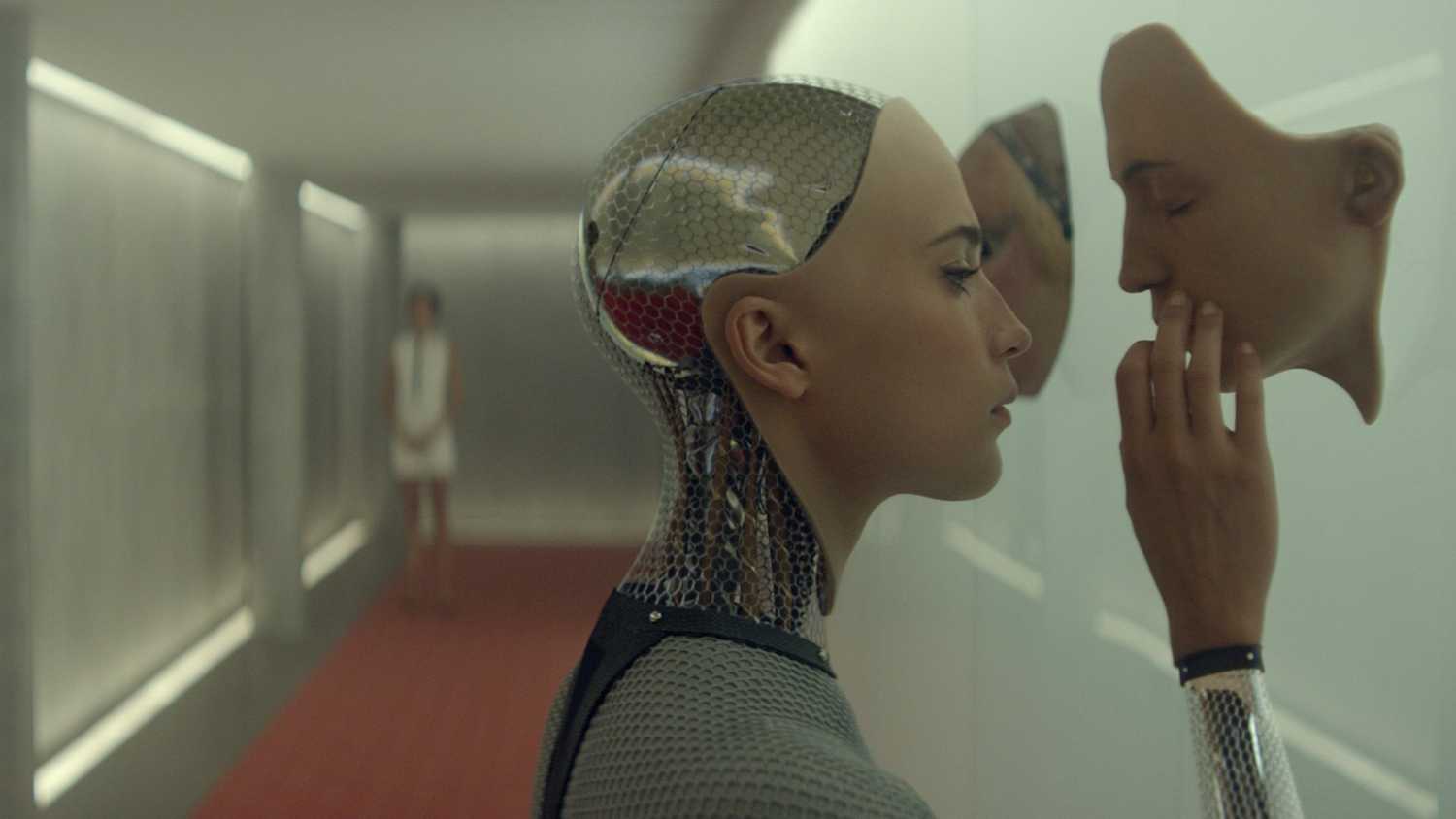 Cesar Machina 'Warfare' Fans Need to Watch Alex Garland's Best Movie, 'Ex Machina'