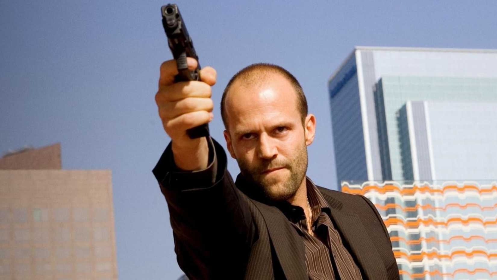 Jason Statham as Chev Chelios in Crank