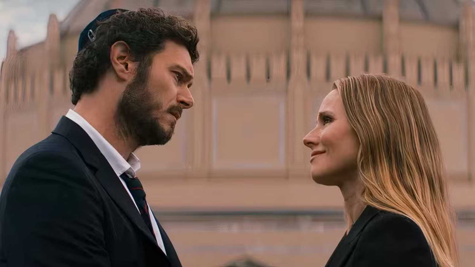 Joanne and Noah, played by Kristen Bell and Adam Brody, in the romantic comedy series Nobody Wants This