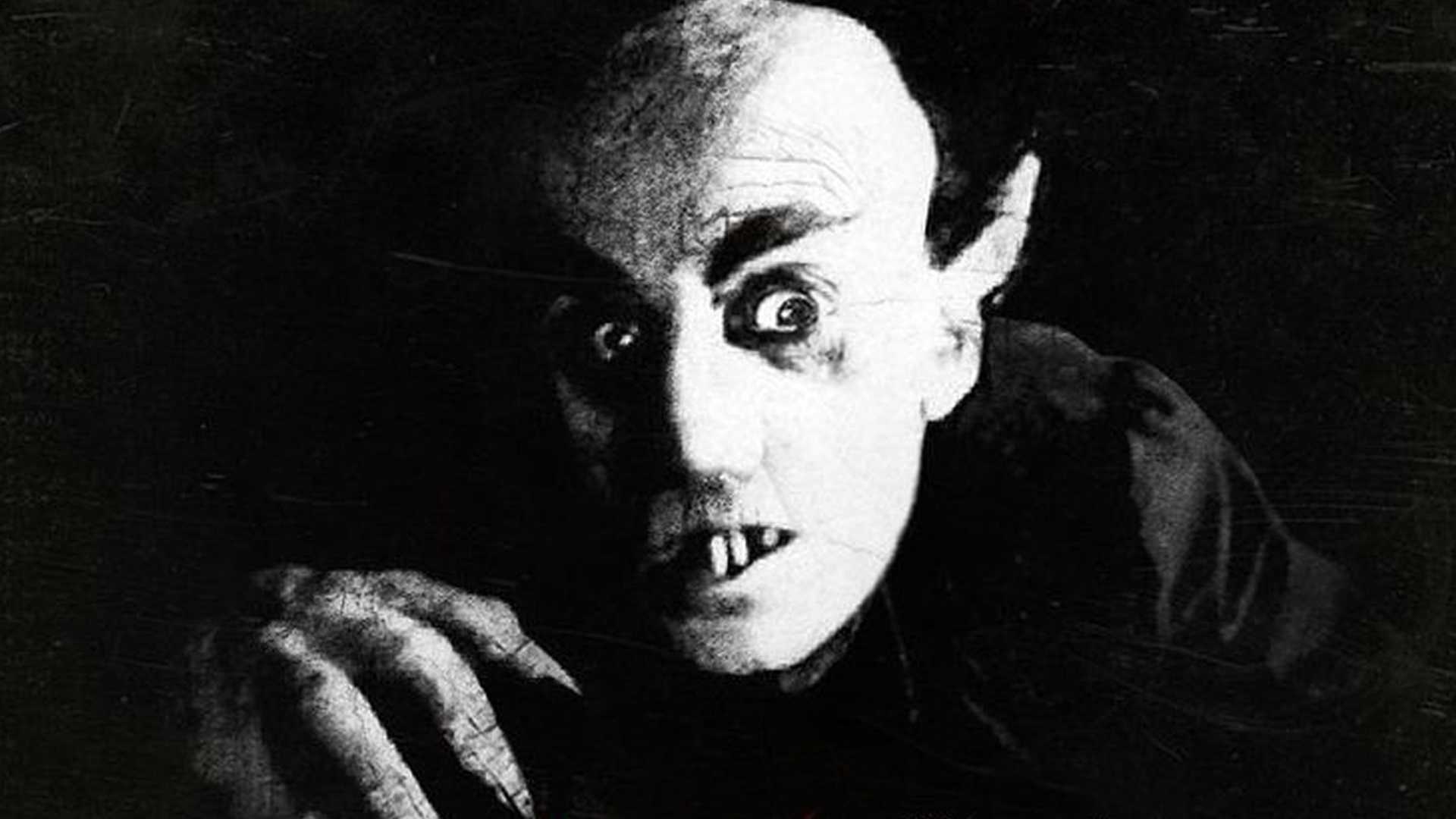 How Nosferatu Connects To Dracula Explained How Nosferatu Connects To Dracula Explained