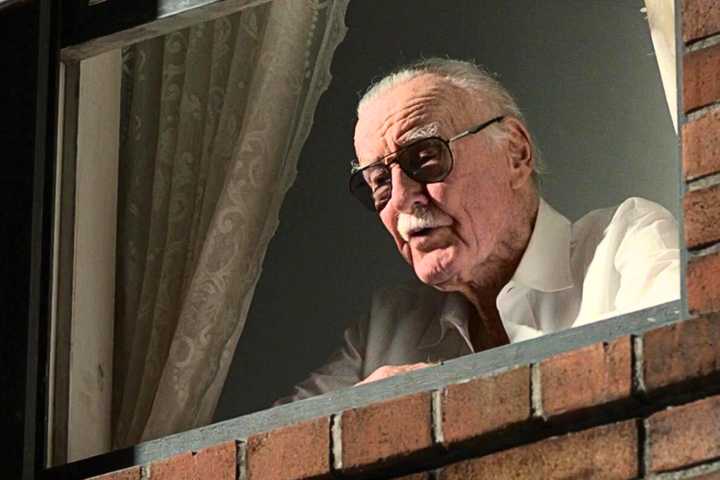 Stan Side View Stan Lee | MovieWeb