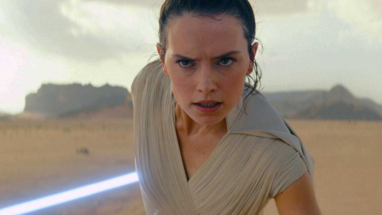 Simon X Rey Simon Kinberg a 'Risky Bet' for New Star Wars Trilogy According to Insiders