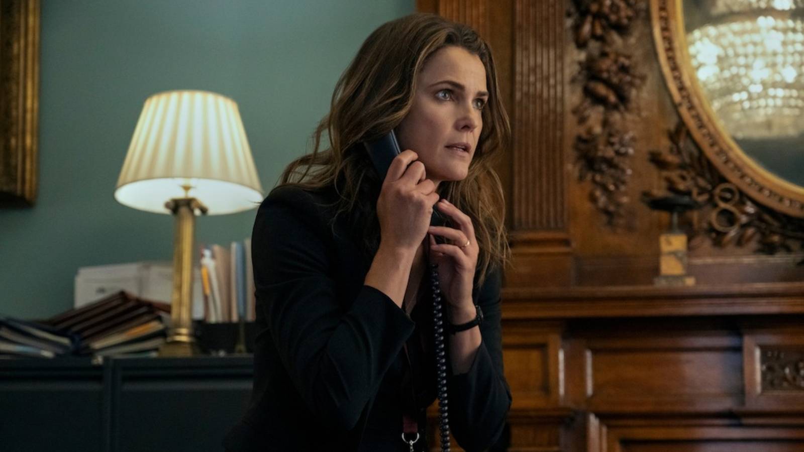 Netflix's Smash-Hit Thriller Officially Returns With Perfect Rotten Tomatoes Debut