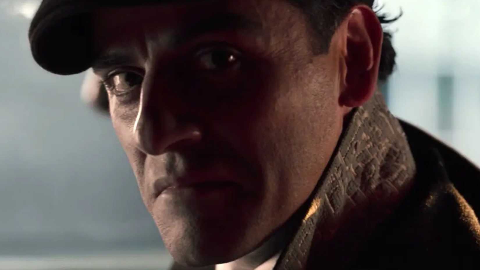 Oscar Isaac as Jake Lockley in Moon Knight