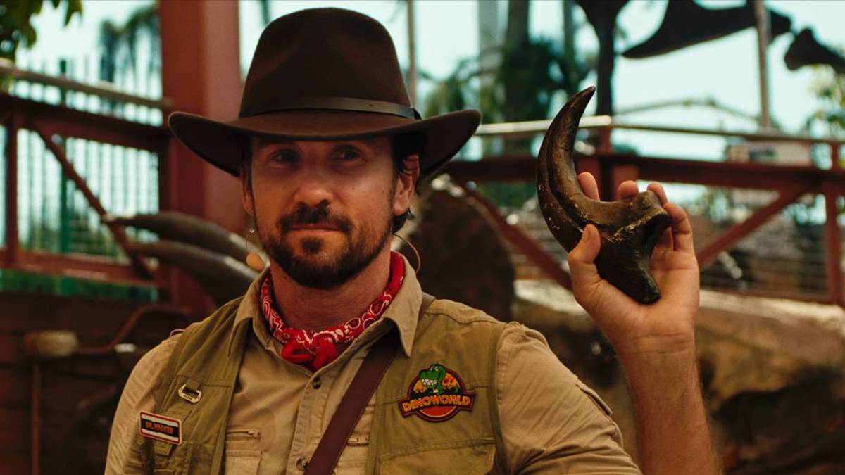 The Invisible Raptor Review | Wildly Silly Gorefest