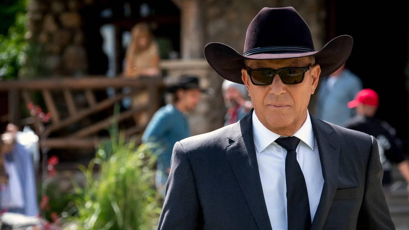 Kevin Costner Gives Blunt Response to Fan Outrage over John Dutton's ' Yellowstone' Death