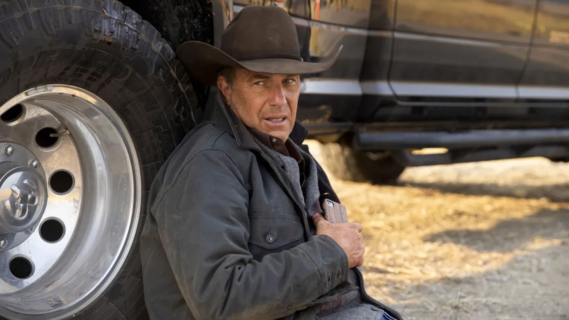 Forget Taylor Sheridan, Netflix's 6-Part Western Gem Has Better Action Than 'Yellowstone'