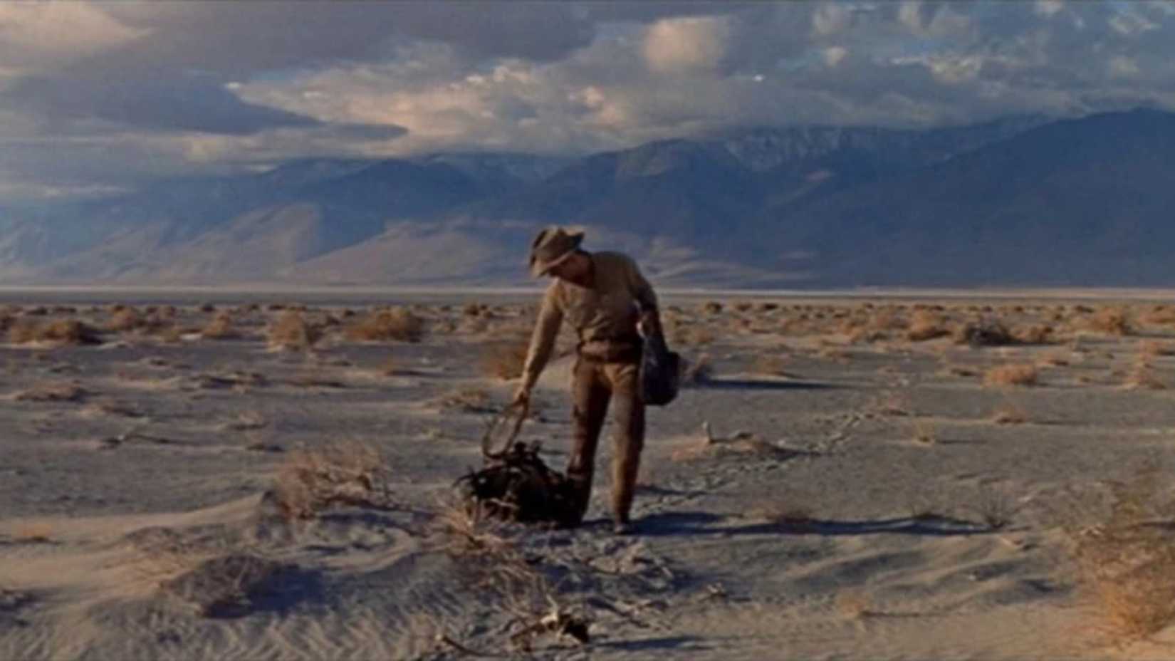 A cowboy in the vast desert in the movie From Hell to Texas