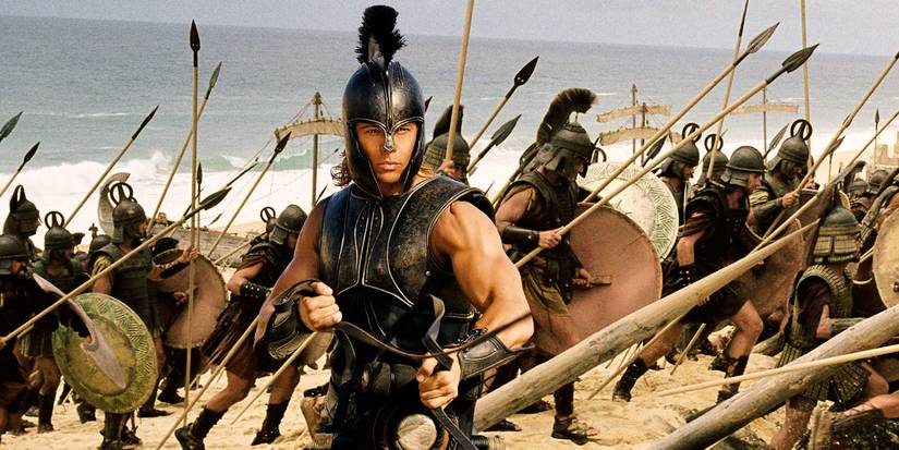 Brad Pitt leading Greek soldiers in Troy