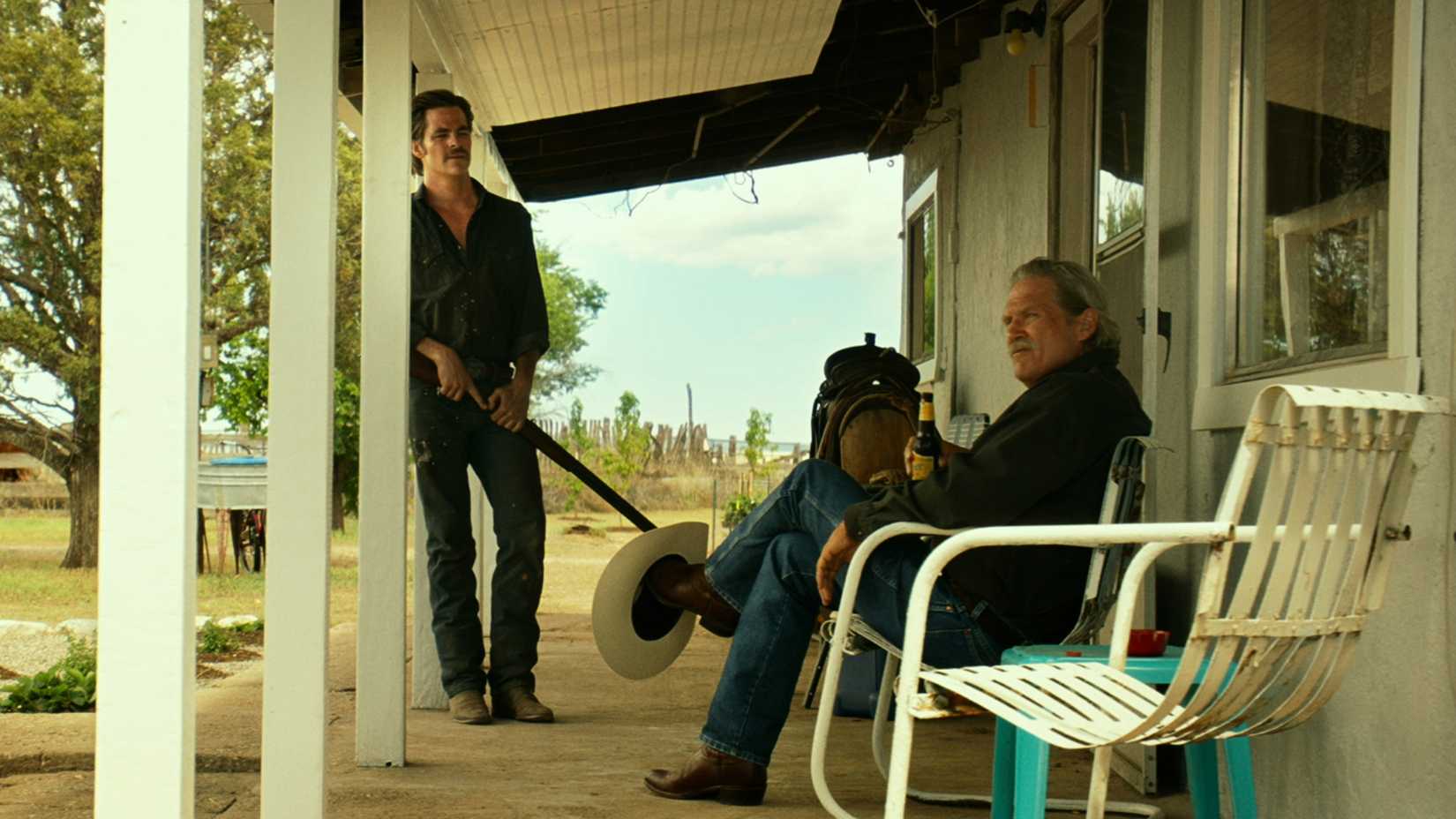 Chris Pine & Jeff Bridges in Hell or High Water