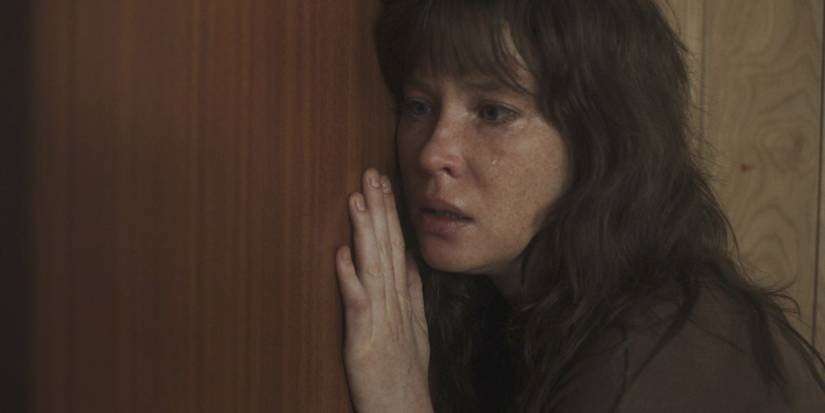 Emma Booth as Evelyn White in Hounds of Love (2016)