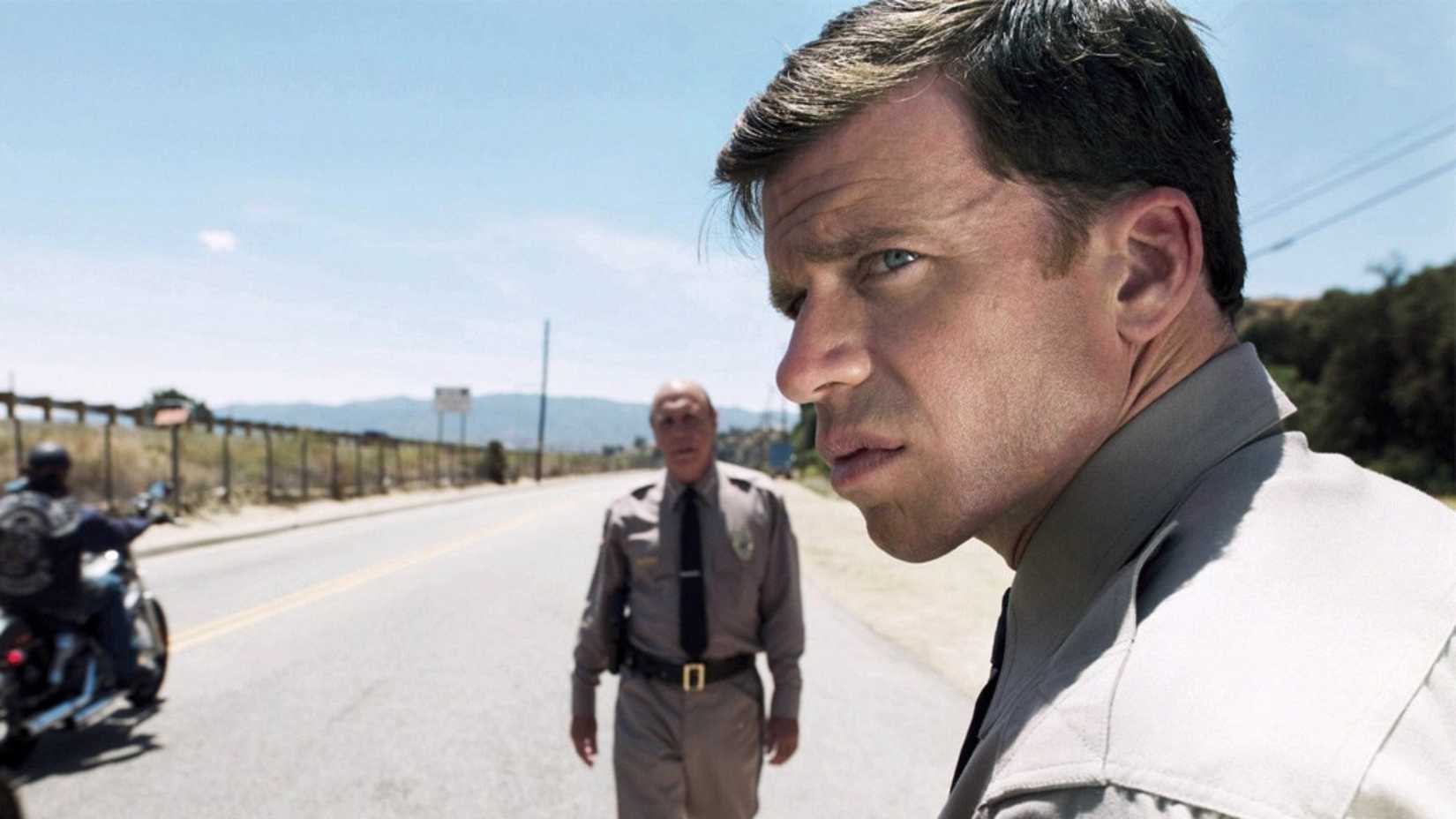 Taylor Sheridan as Deputy Hale in Sons of Anarchy