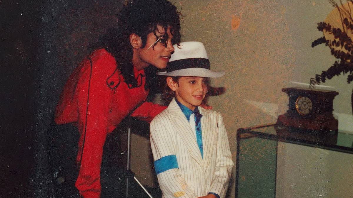 'Leaving Neverland' Director Calls Michael Jackson “Worse Than Epstein” ...