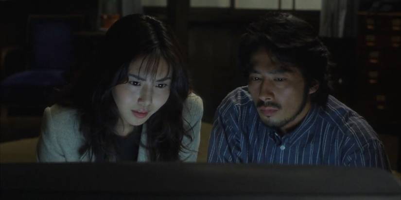 Nanako Matsushima and Hiroyuki Sanada in Ringu (1998)