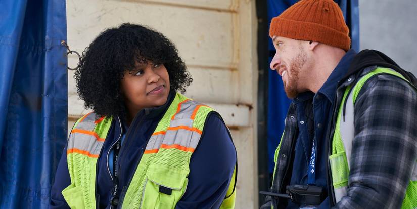 Natasha Rothwell and KeiLyn Durrel Jones in How to Die Alone-1