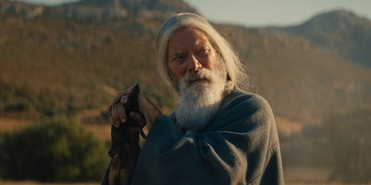 Stephen Lang as the prophet Samuel in House of David